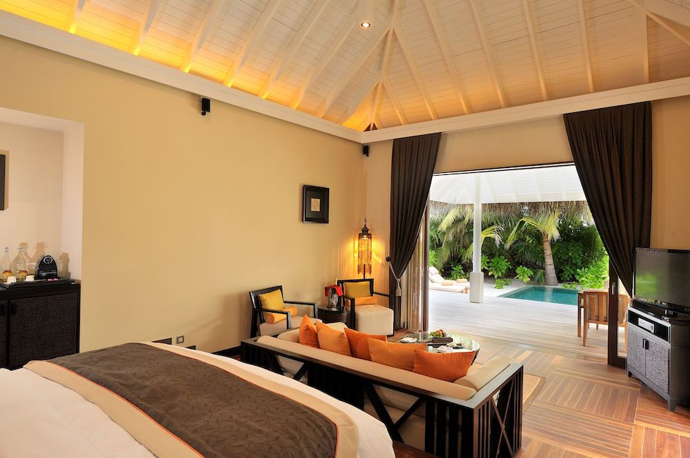 Sunset Beach Suite with Pool photo 4
